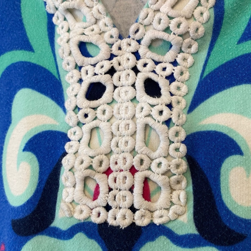 Crown & Ivy Patterned Blouse - Picture 3 of 6